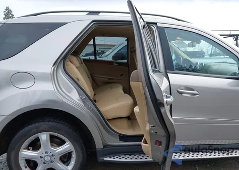 2008 Mercedes-Benz Ml 320 Cdi 4Matic z USA, uszkodzony, nr VIN 4JGBB22E08A402268